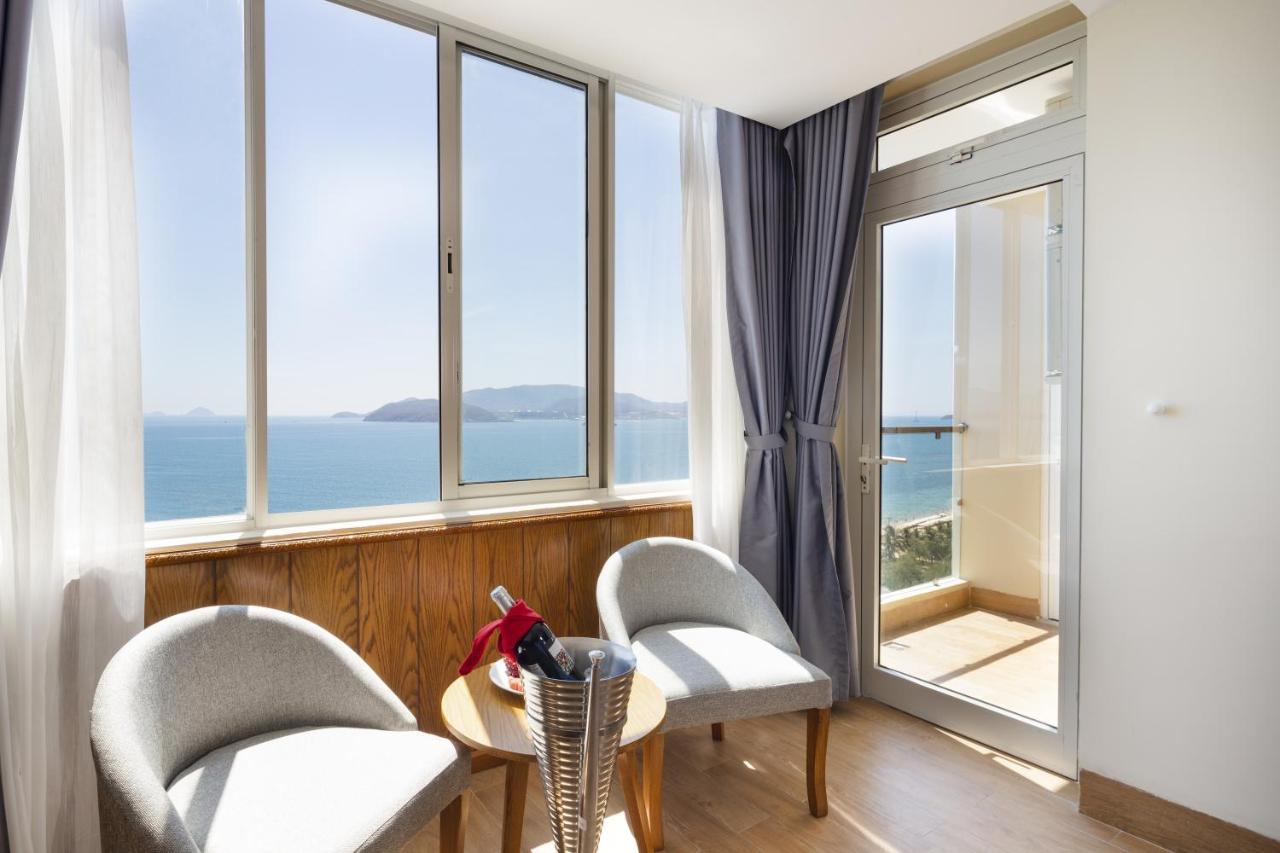 Glory Nha Trang Hotel Екстер'єр фото