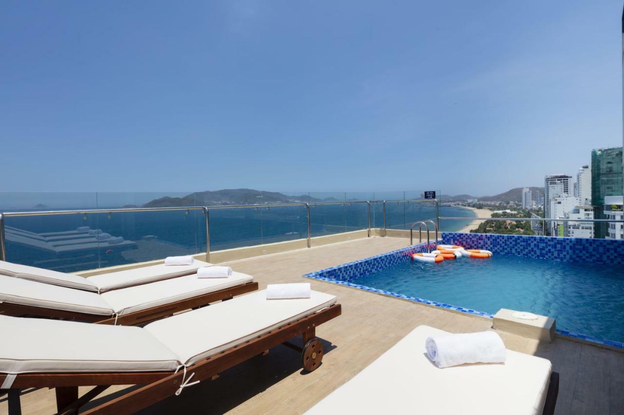 Glory Nha Trang Hotel Екстер'єр фото